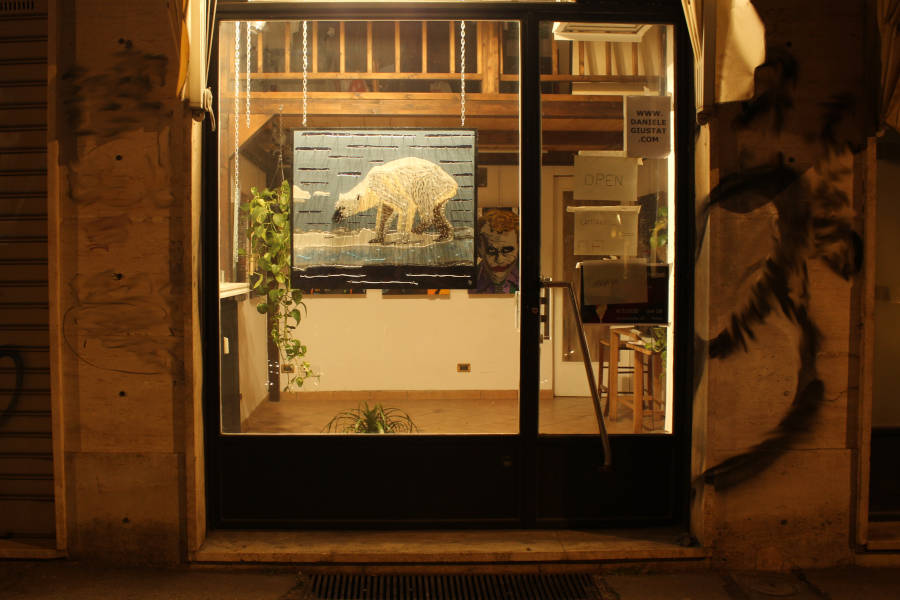 New showcase, new lights