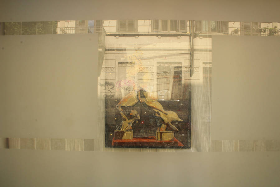 Vetrina 3, con riflessi.